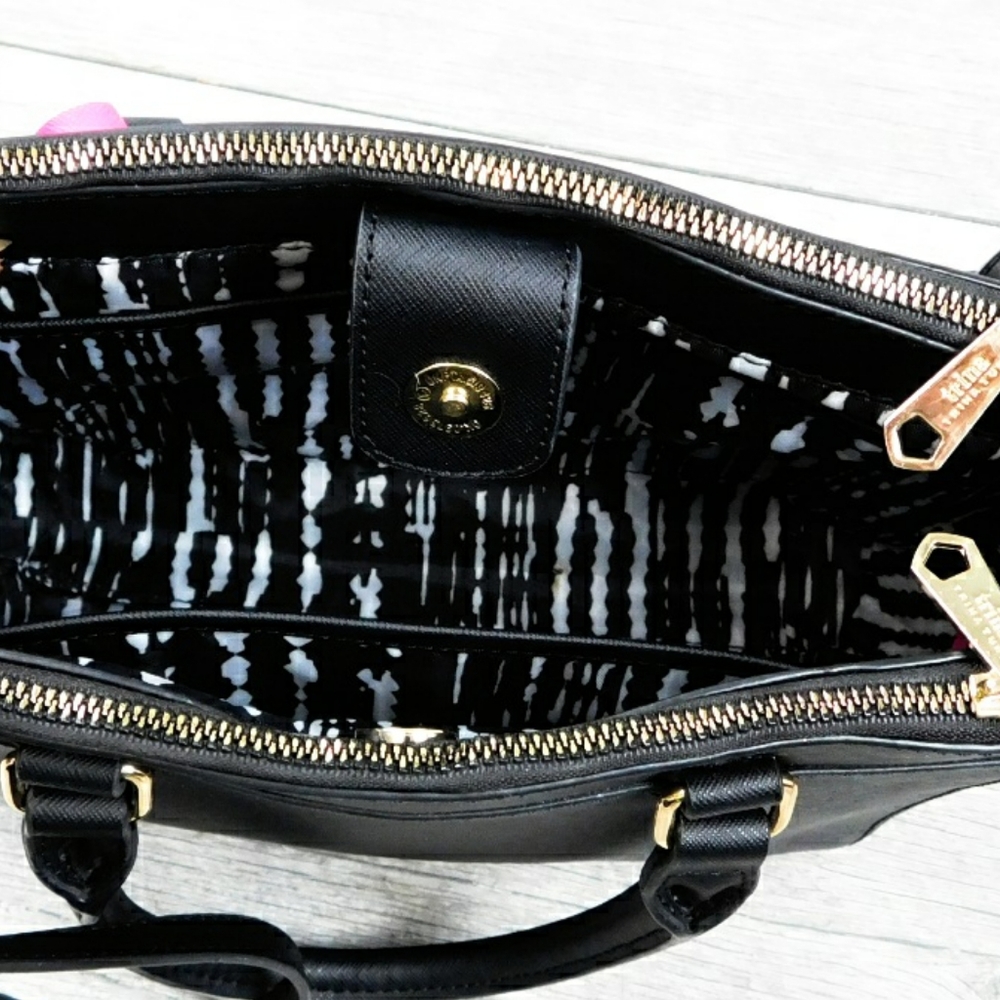 NWOT - TRINA TURK BLACK SHOULDER/CROSSBODY BAG - Picture 5 of 9